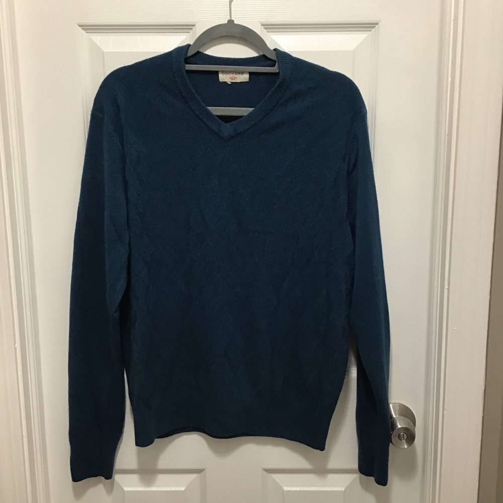 Men’s V neck teal sweater